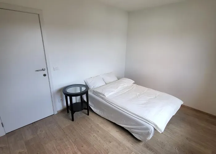 Ruim Met Terras Appartamento